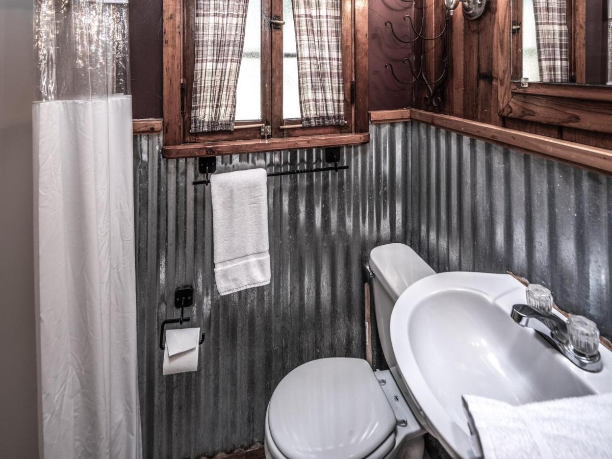 Destiny Cabin, 2 Bedrooms, Fireplace, Midtown, Sleeps 7 Руідозо Екстер'єр фото
